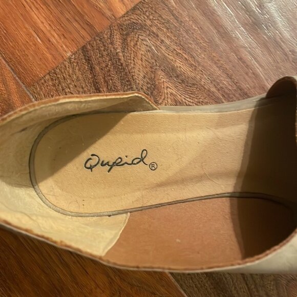 Women's  Shoes - Picture 4 of 4